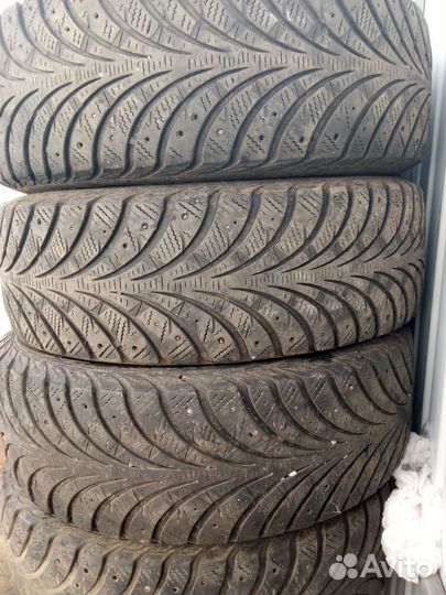 Ultramile UM 4X4 A/T 215/65 R16 108B