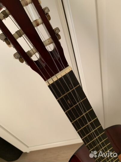 Классическая гитара amati