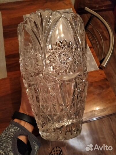 Хрустальная ваза