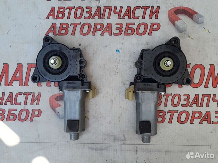 Моторчик стеклоподьемника задний Киа Соренто 2 хм