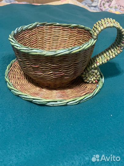 Корзинки, подносы из бумажной лозы, плетеные