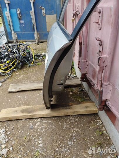 Дверь задняя левая Mazda Axela 1 Седан