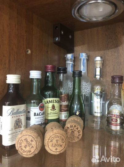 Мини бутылочки, пробки