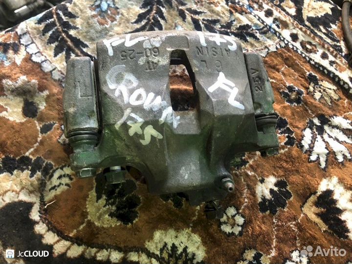 Суппорт на toyota crown JZS175 2JZ