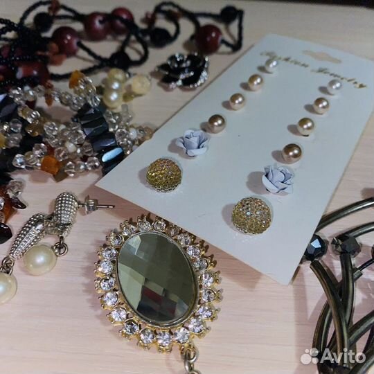 Набор новых украшений