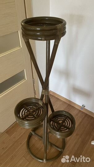 Подставка для цветов напольная