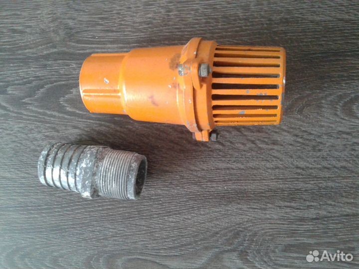 Заборник с клапаном на зид цбн-2