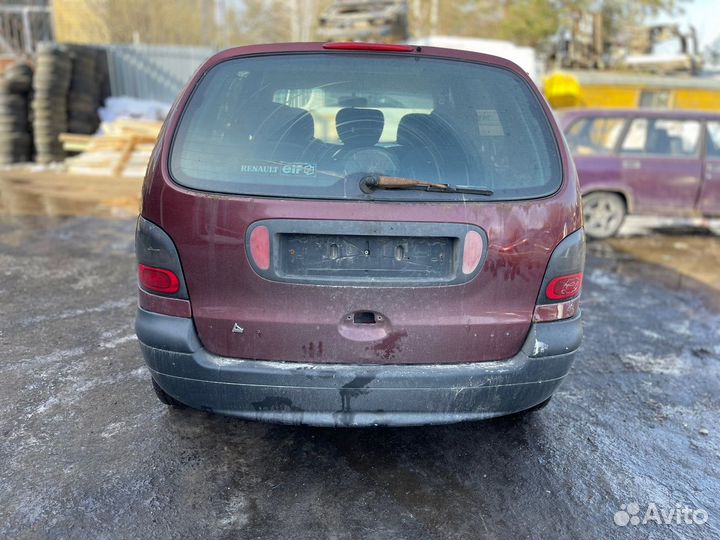 В разбор Renault megane scenic 1
