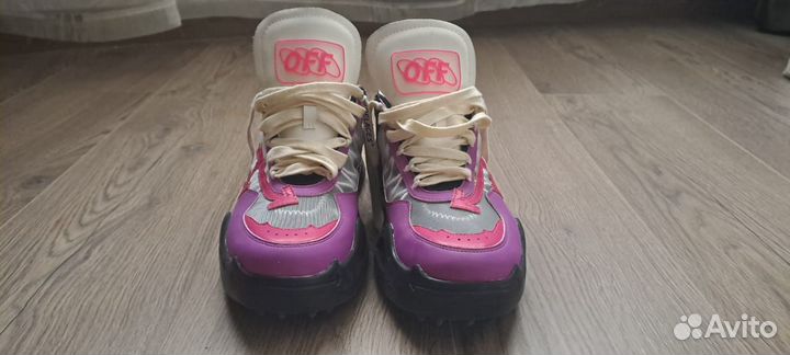 Кроссовки офф вайт розовые 1300