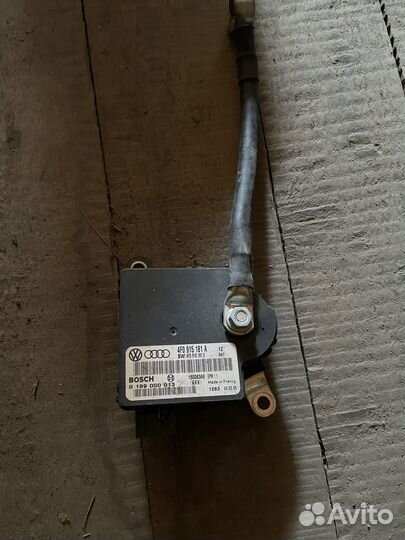Блок управления акб Audi A6 C6 4F
