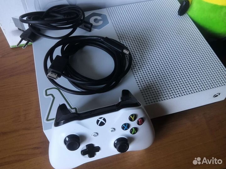 Xbox One S +Gta5+Nhl 23+260 игр обмен