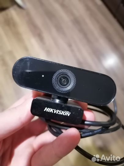 Веб-камера Hikvision DS-U02