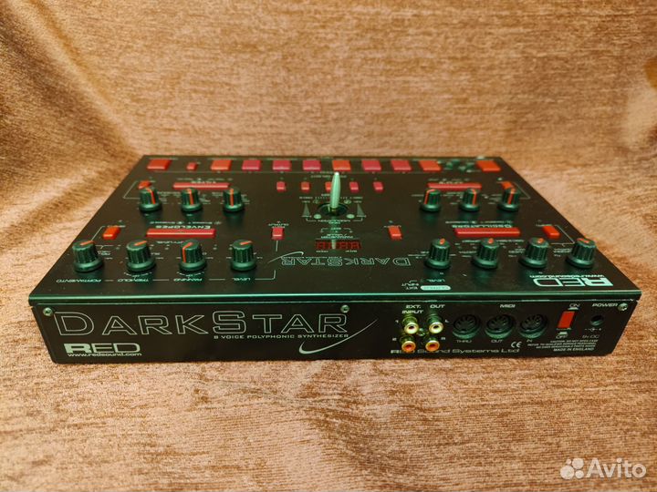 Cинтезатор Red Sound Dark Star