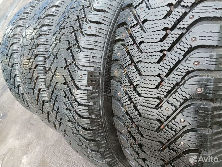 Goodyear UltraGrip 500 245/65 R17 107T