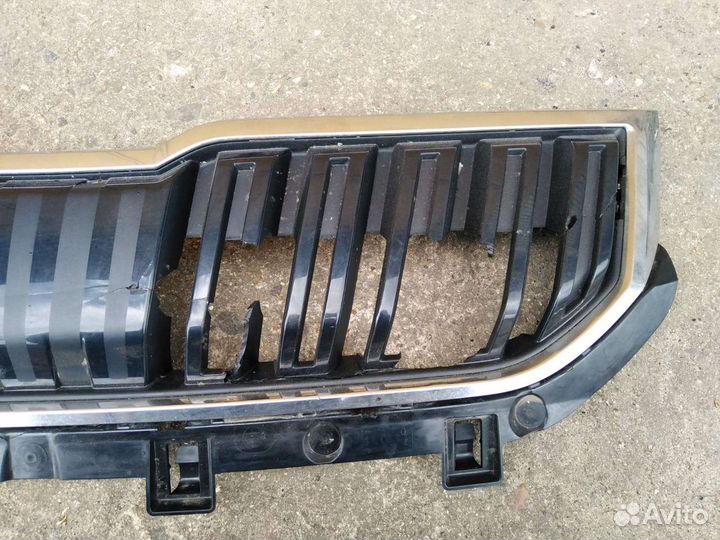 Решётка радиатора Skoda oktavija