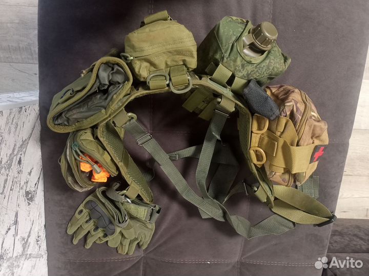 Тактический пояс с подсумками