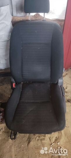 Toyota corolla 150 сидения