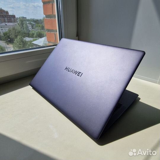 MateBook X Pro 2022 (i7/16Гб/1Тб) (mrgf-X)