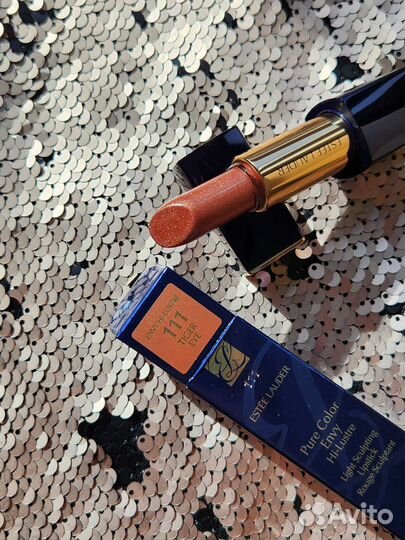 Estee Lauder Hi-Lustre Помада с сияющим эффектом