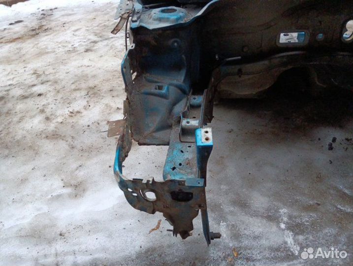 Передняя часть Peugeot 207 1.4 2009