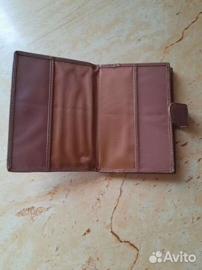 Обложка-кожаная для автодокументов