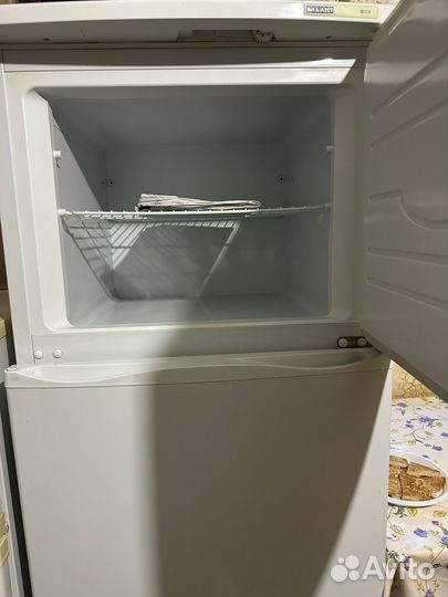 Холодильник атлант бу