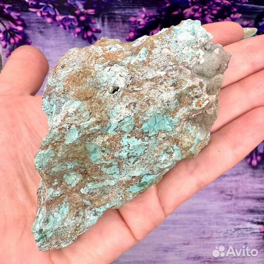 Хризоколла, малахит, халцедон