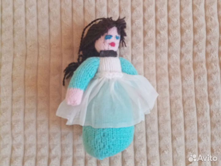 Вязаная кукла