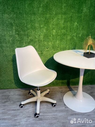 Кресло на колесах, Компьютерный стул на колесах