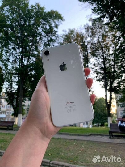 iPhone xr 128 белый