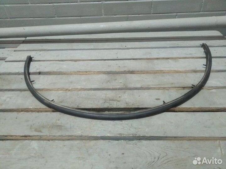 Уплотнительная резинка капота Chevrolet Lacetti