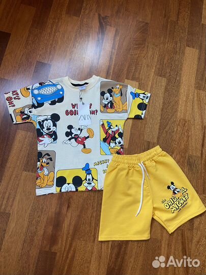 Костюм Zara для мальчика новый