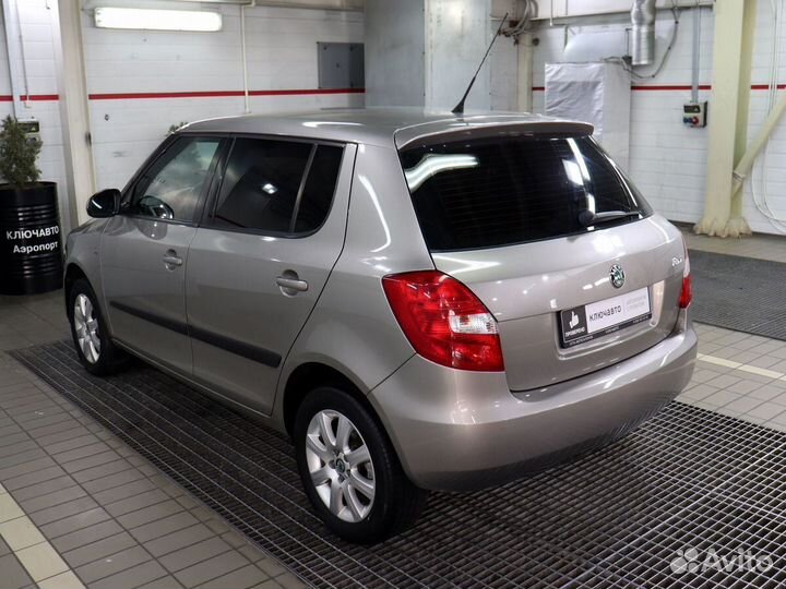 Skoda Fabia 1.6 AT, 2009, 299 000 км
