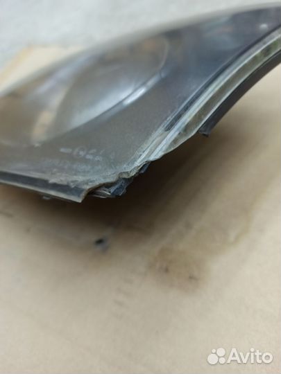 Фонарь задний правый внутренний mazda 3 bk седан