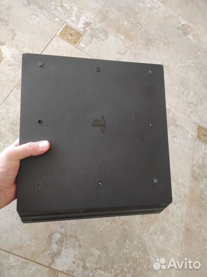 Sony PS4 pro 1tb игр нет