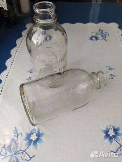 Бутылка медицинская мерная