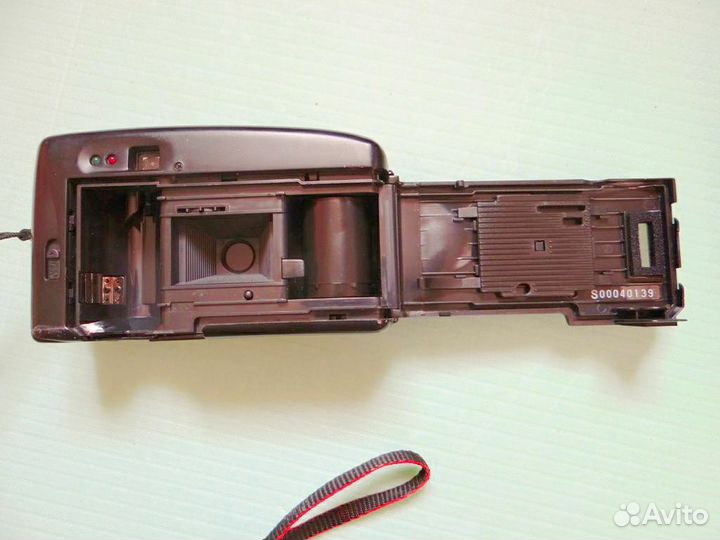 Плёночный фотоаппарат Toma