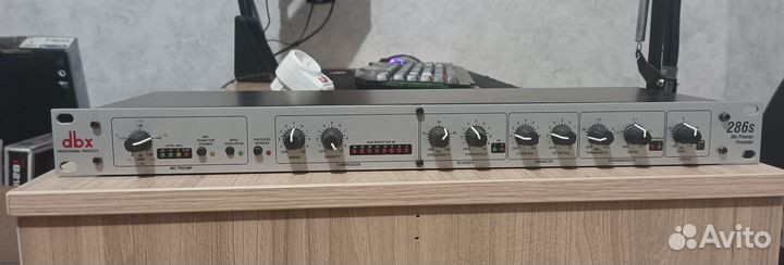 DBX 286S преамп для микрофона