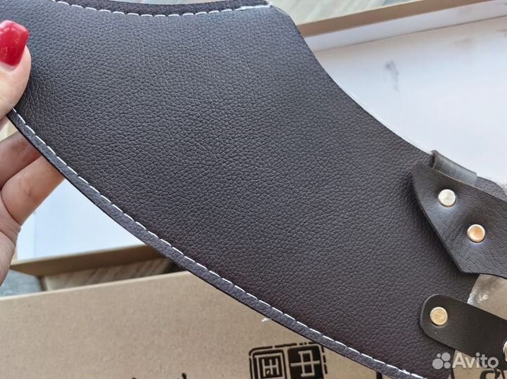 Нож с гравировкой