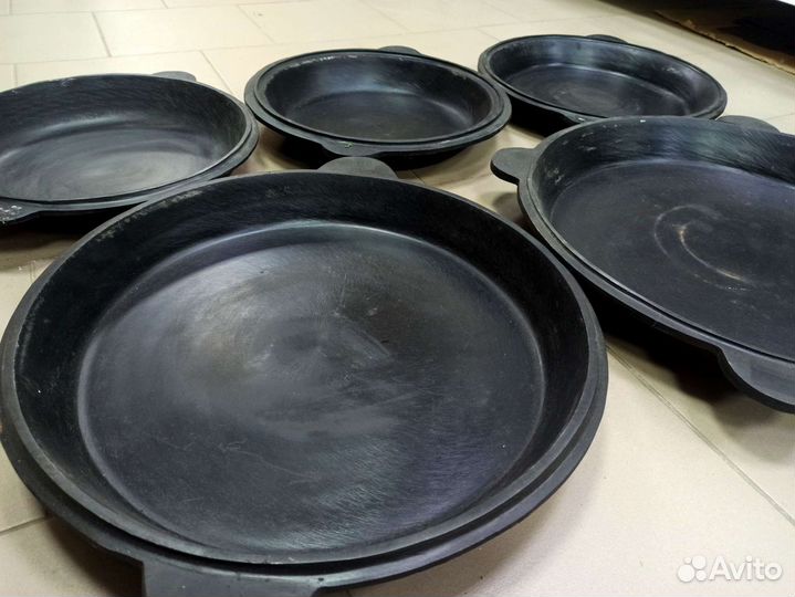 Чугунная сковорода