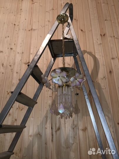 Люстра даром