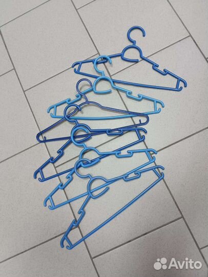 Плечики с прищепками