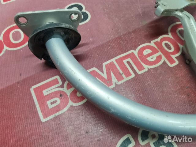 Петля крышки багажника задняя правая Volkswagen Pa