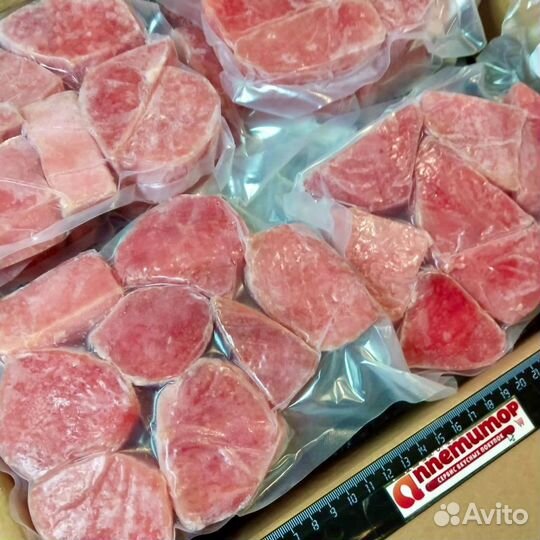Тунец кусочки