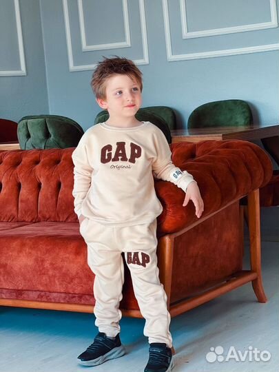 Костюм GAP kids новый для мальчика или девочки