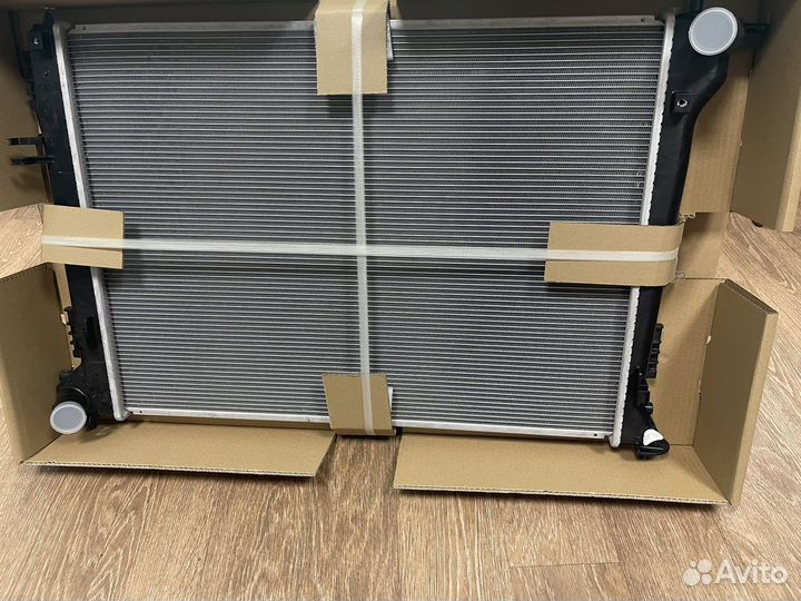 Радиатор на Tucson 3 с 2016-20 мт 2.0L