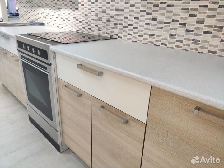 Кухонный гарнитур 2,4м