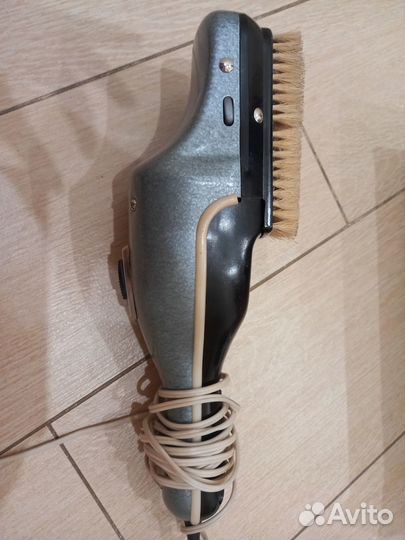 Электрощетка-пылесос ветерок-2