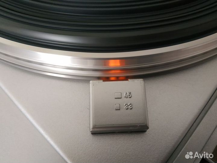 Проигрыватель винила Вега-110 с усилителем