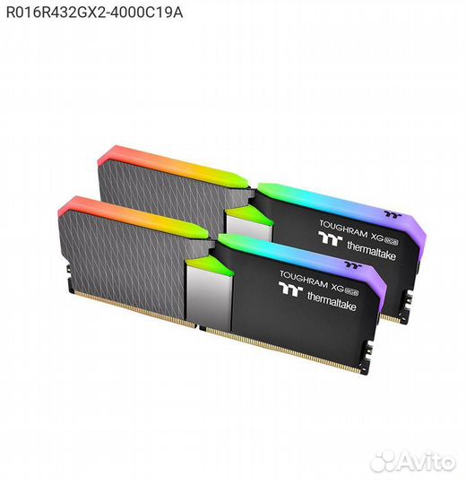 Комплект памяти Thermaltake toughram XG RGB 64GB D